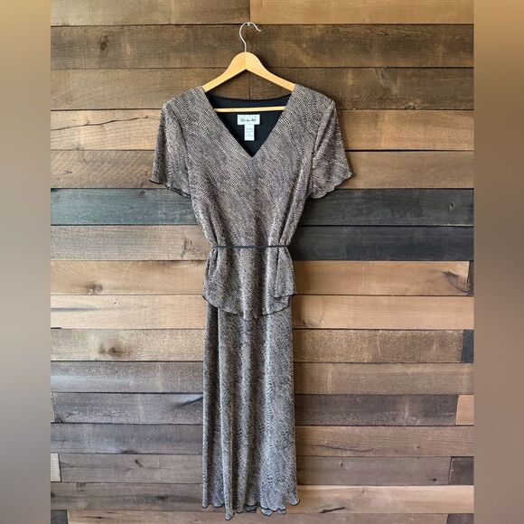 Vintage Dresses & Skirts - Vintage Brown Patterned Midi Dress